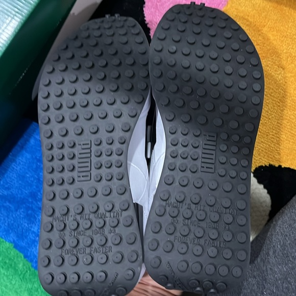 Brand new shoes for sale for men white and black 100% authentic - Picture 6 of 9